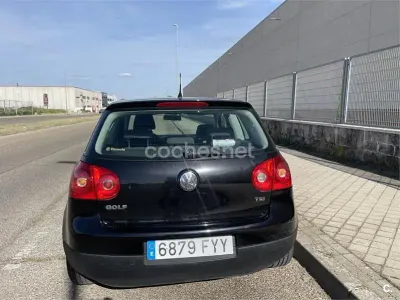 Usado VW Golf VI Highline 140 CV (102 kW) 2008 Negro Utilitario