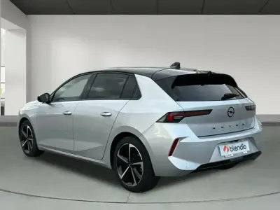Usado Opel Astra 130 HP (95 kW) 2024 Cinzento Citadino