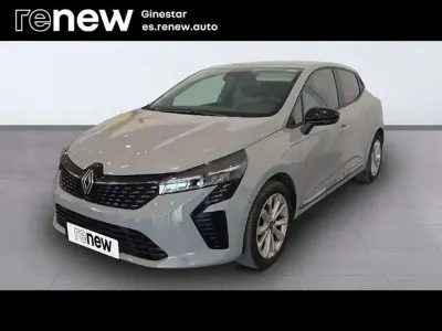 Usado Renault Clio Evolution 101 CV (74 kW) 2025 Gris Utilitario