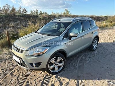Usado Ford Kuga Titanium 136 CV (100 kW) 2008 Beige SUV