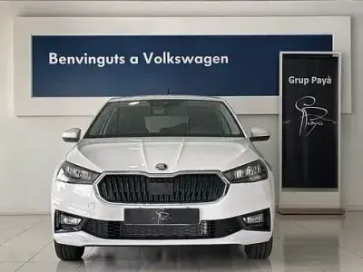 Usado Skoda Fabia Ambition 95 CV (69 kW) 2023 Blanco Utilitario
