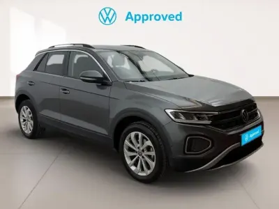 Usado VW T-Roc Life 110 CV (80 kW) 2022 Gris SUV