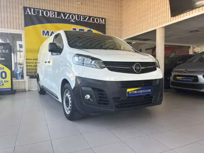 Usado Opel Vivaro 120 CV (88 kW) 2020 Blanco Monovolumen