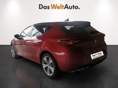 Usado Seat Leon FR 116 CV (85 kW) 2025 Rojo