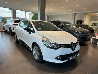Usado Renault Clio IV Dynamique 90 CV (66 kW) 2013 Blanco Berlina
