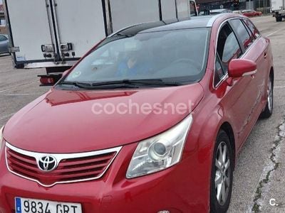 Rojo Usado 2010 Toyota Avensis Advance Familiar | 4500 € (Precio justo)