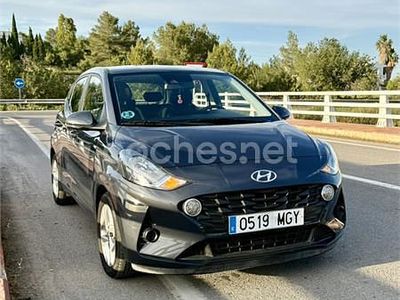 Usado Hyundai i10 67 CV (49 kW) 2023 Azul Utilitario