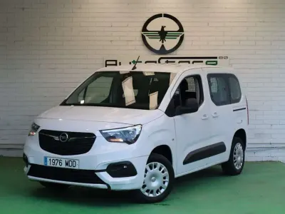 Usado Opel Combo Business Edition 102 CV (75 kW) 2022 Blanco Monovolumen