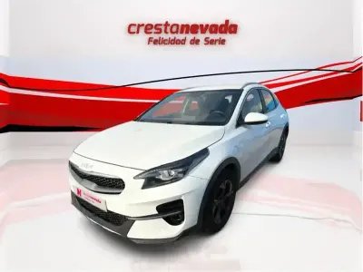 Usado Kia XCeed 120 CV (88 kW) 2022 Blanco SUV