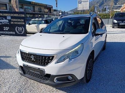 Usado Peugeot 2008 Active 100 CV (73 kW) 2016 Blanco SUV