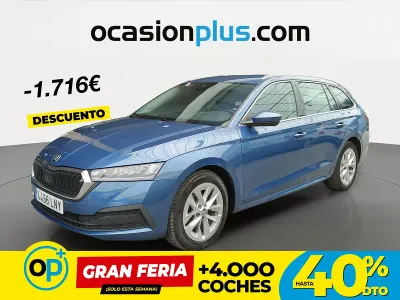 Usado Skoda Octavia G-TEC Ambition 131 CV (96 kW) 2021 Azul Familiar