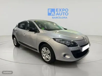 Usado Renault Mégane III 110 CV (80 kW) 2011 Gris Berlina