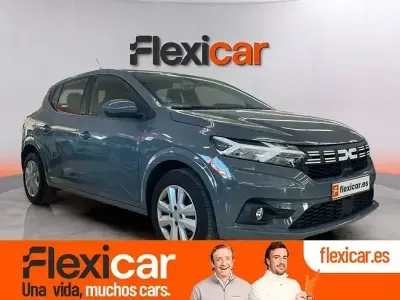 Usado Dacia Sandero Essentiel 91 CV (66 kW) 2023 Gris