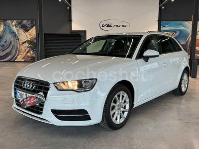 Usado Audi A3 Attraction 110 CV (80 kW) 2014 Blanco Berlina