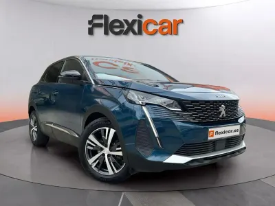 Usado Peugeot 3008 Allure 131 CV (96 kW) 2024 Azul SUV