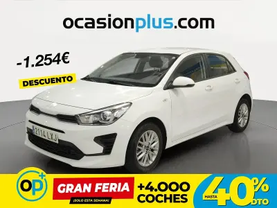 Usado Kia Rio 100 CV (73 kW) 2022 Blanco