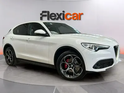 Usado Alfa Romeo Stelvio Veloce 211 CV (155 kW) 2020 Blanco SUV