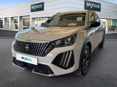Usado Peugeot 2008 Allure 100 CV (73 kW) 2023 Blanco SUV