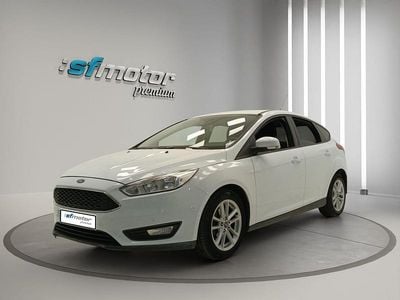 Blanco Usado 2015 Ford Focus Trend+ Berlina | 9400 € (Precio justo)
