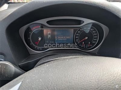 Usado Ford Mondeo Titanium 140 CV (102 kW) 2008 Gris / plata Berlina