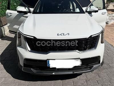Używany Kia Sorento 194 KM (142 kW) 2024 Biały SUV