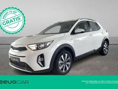 Usado Kia Stonic 101 CV (74 kW) 2025 Blanco SUV