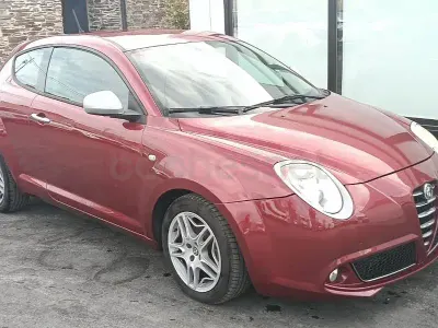 Usado Alfa Romeo MiTo Distinctive 95 CV (69 kW) 2011 Granate Utilitario