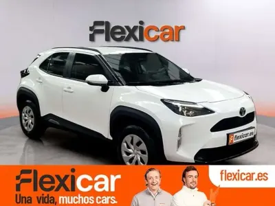Usado Toyota Yaris Cross Active 131 CV (96 kW) 2026 Blanco SUV