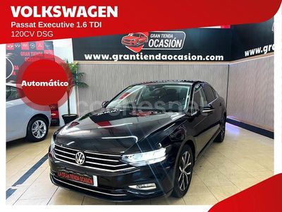 Usado VW Passat Executive 120 CV (88 kW) 2020 Negro Berlina