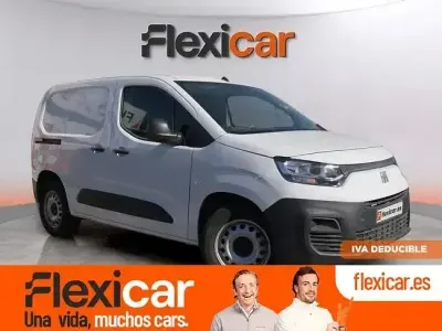 Usado Fiat Doblò 102 CV (75 kW) 2023 Blanco Monovolumen