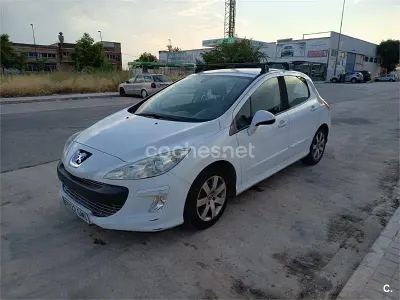 Usado Peugeot 308 Sport 90 CV (66 kW) 2009 Blanco Berlina