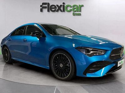 Azul Usado 2025 Mercedes CLA220 Berlina | 38.990 € (Precio justo)