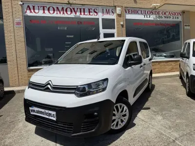 Usado Citroën Berlingo Live 102 CV (75 kW) 2021 Blanco Monovolumen