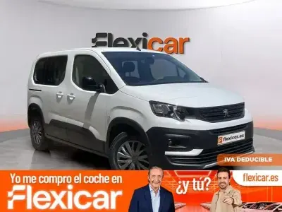 Usado Peugeot Rifter Active 100 CV (73 kW) 2022 Blanco Monovolumen