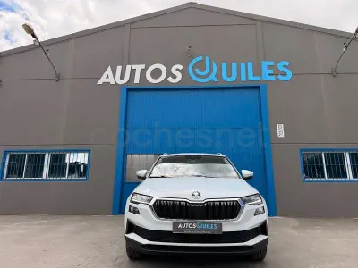 Usado Skoda Karoq SportLine 150 CV (110 kW) 2022 Blanco SUV