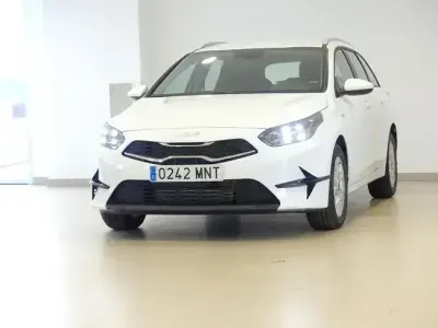 Usado Kia Ceed 136 CV (100 kW) 2024 Blanco Utilitario