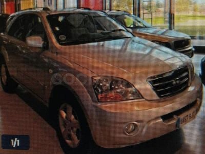 Usado Kia Sorento 170 CV (125 kW) 2008 Gris / plata SUV