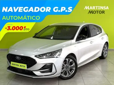 Usado Ford Focus ST-Line 155 CV (114 kW) 2024 Plateado Utilitario