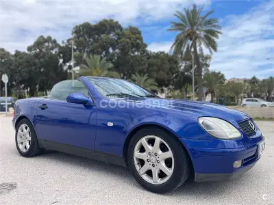 Usado Mercedes SLK200 136 CV (100 kW) 1998 Azul Descapotable