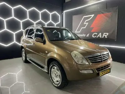 Usado SsangYong Rexton 165 CV (121 kW) 2005 Naranja SUV