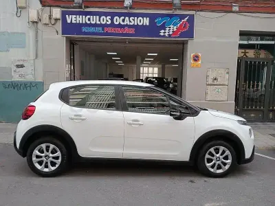 Usado Citroën C3 Feel 99 CV (72 kW) 2019 Blanco Utilitario
