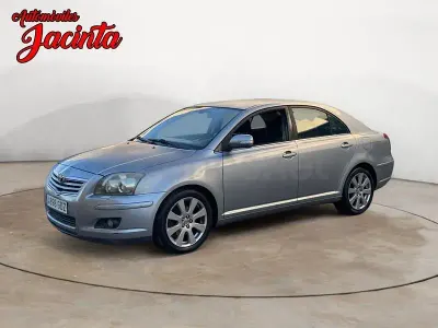 Usado Toyota Avensis