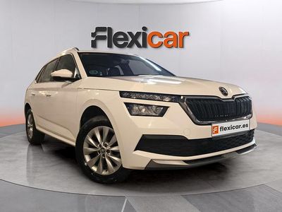 Usado Skoda Kamiq Ambition 110 CV (80 kW) 2021 Blanco SUV