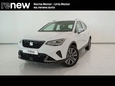 Usado Seat Arona FR 110 CV (80 kW) 2023 Blanco SUV