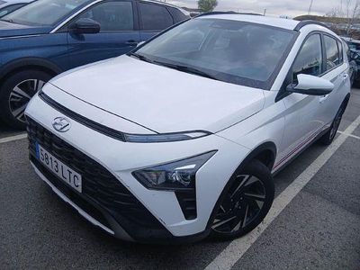 Usado Hyundai Bayon 100 CV (73 kW) 2021 Blanco SUV