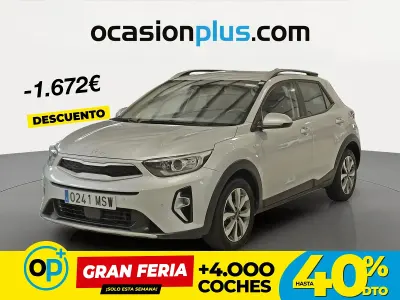 Usado Kia Stonic 100 CV (73 kW) 2024 Blanco SUV