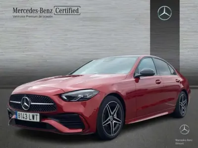Usado Mercedes C220 200 CV (147 kW) 2022 Rojo Familiar