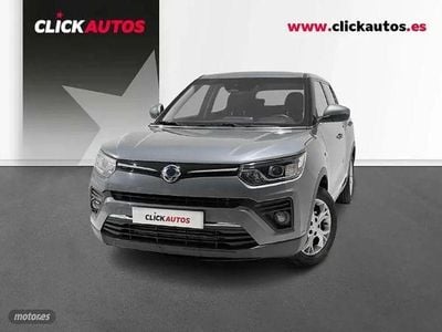 Usado Ssangyong (KGM) Tivoli 128 CV (94 kW) 2023 Gris / plata SUV