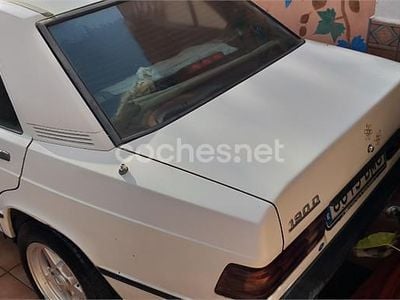 Usado Mercedes 190 75 CV (55 kW) 1985 Blanco Berlina