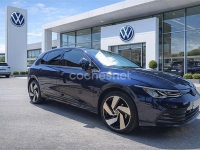 Usado VW Golf VIII Life 115 CV (84 kW) 2022 Azul Familiar